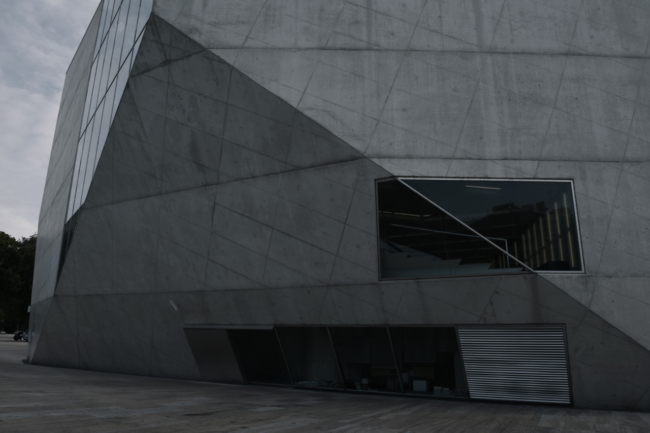 Archillect ID 375277