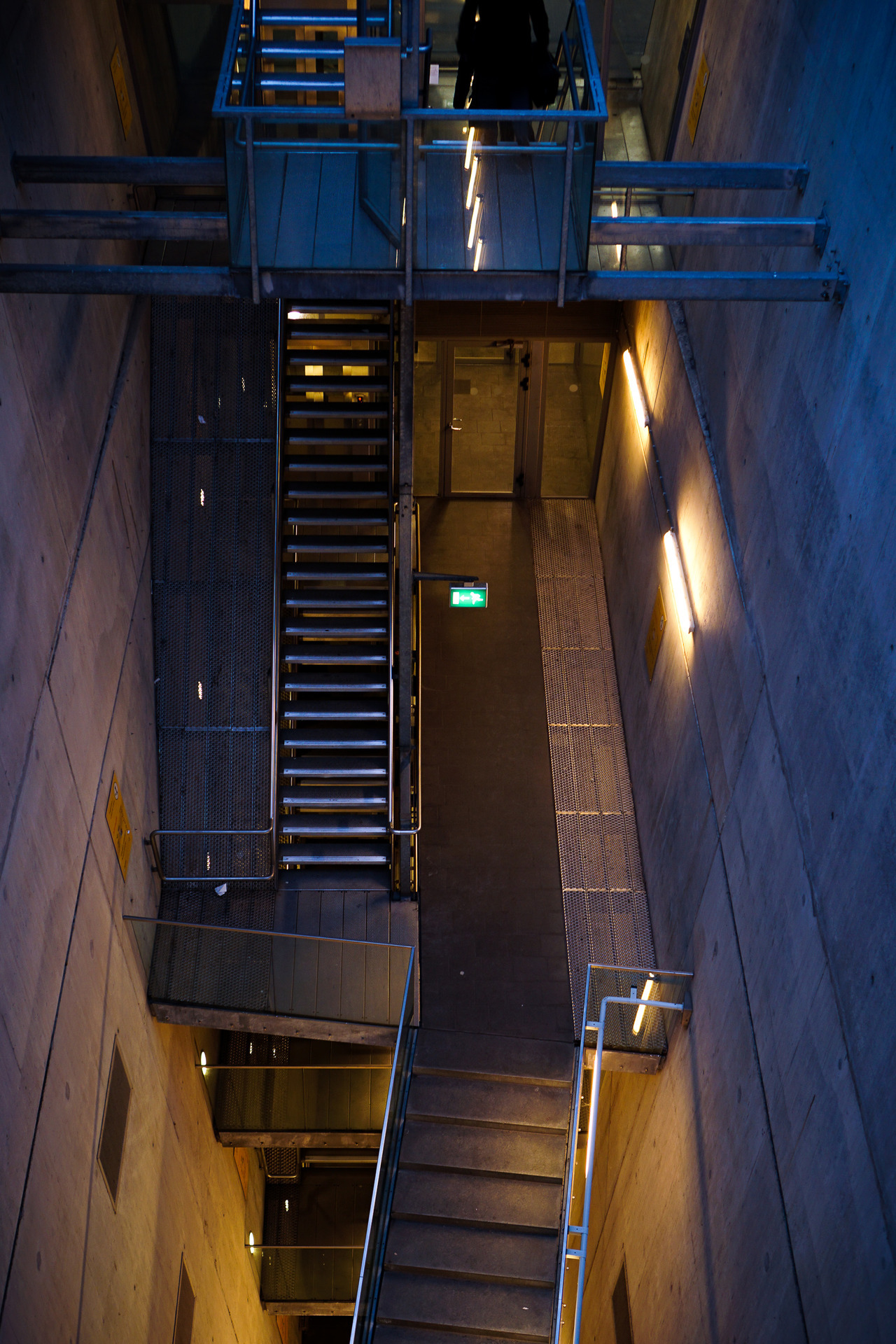 Archillect ID 375290