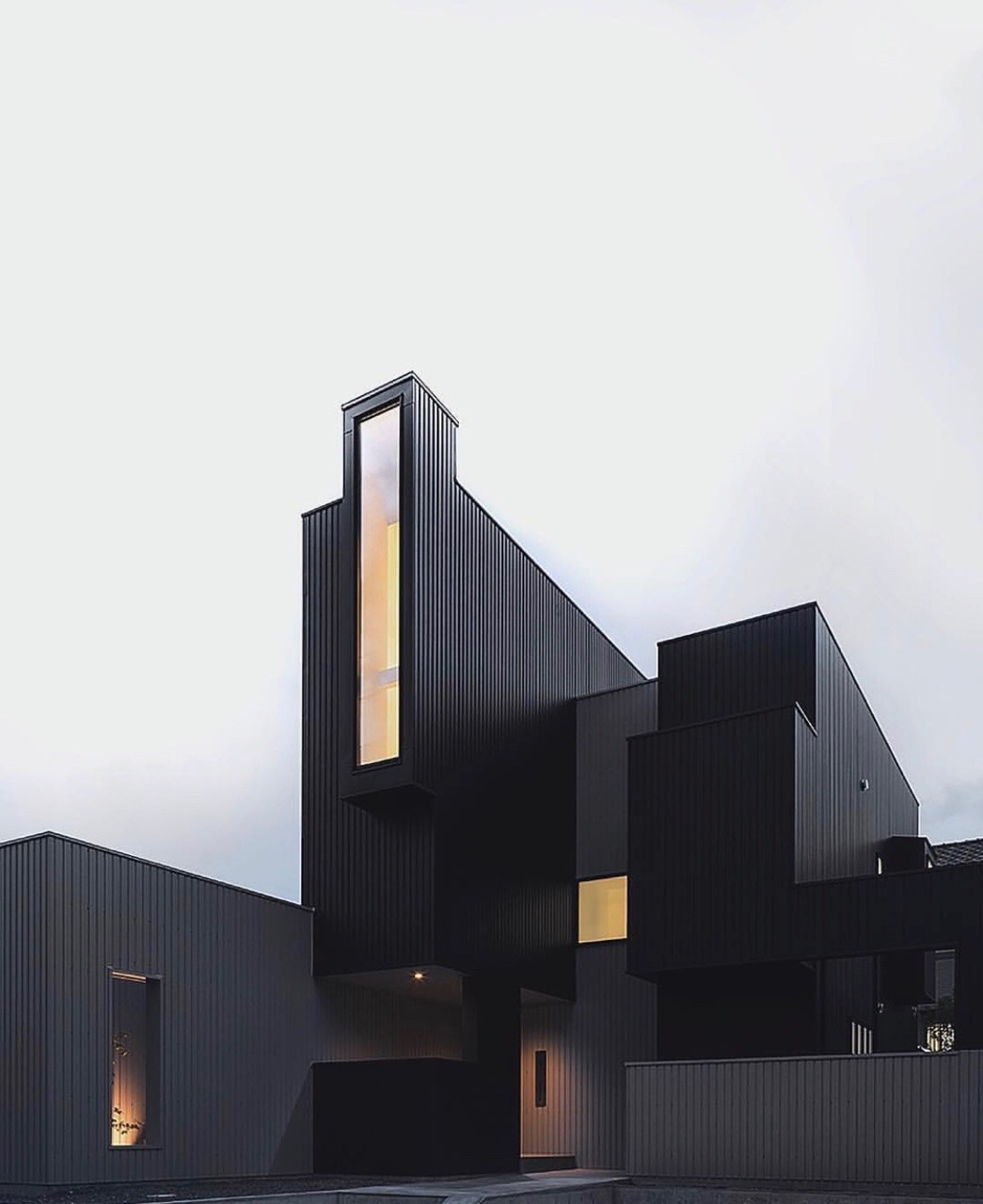 Archillect ID 375307