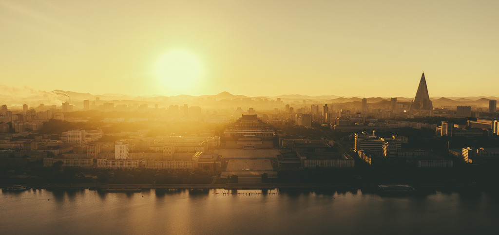 Archillect ID 375375