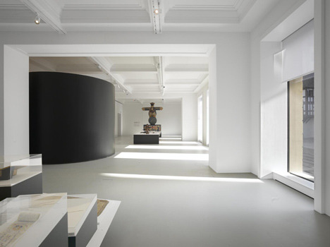 Archillect ID 375423