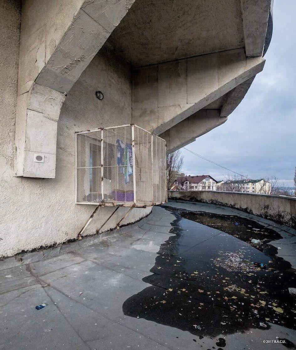 Archillect ID 375497