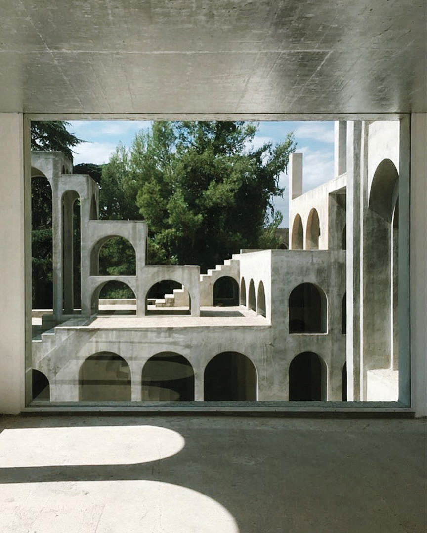 Archillect ID 375499