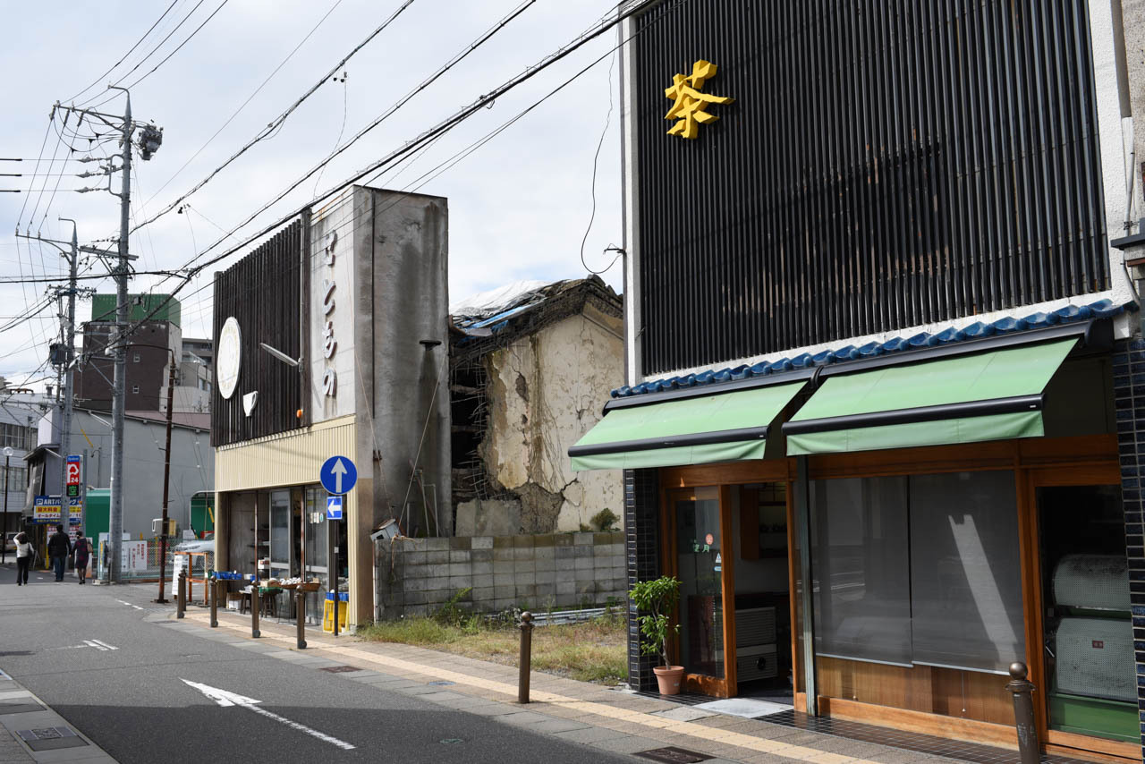 Archillect ID 375534