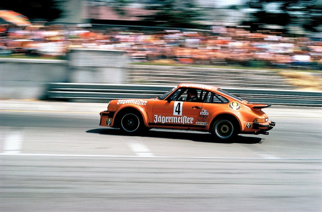 Archillect ID 375543