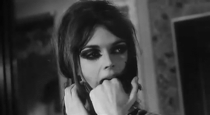 Archillect ID 375600