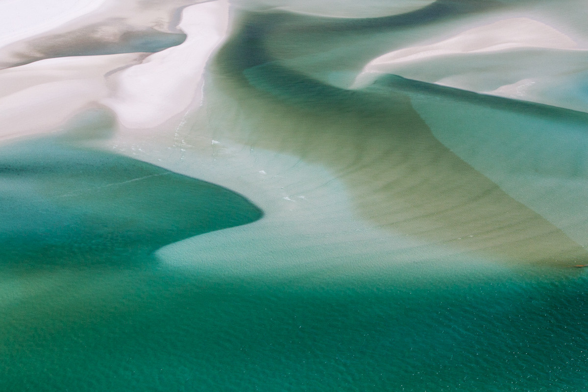 Archillect ID 375606