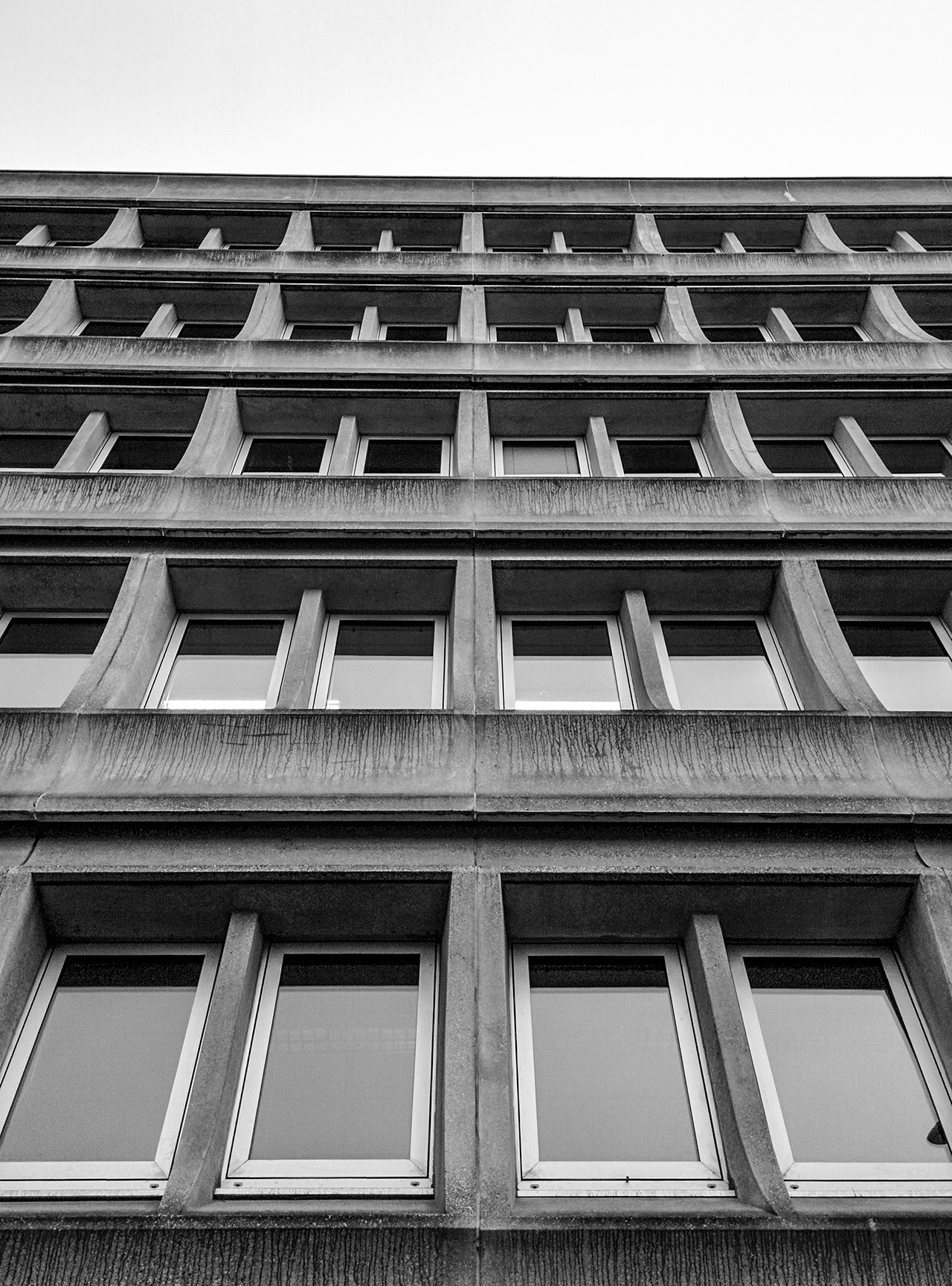 Archillect ID 375612