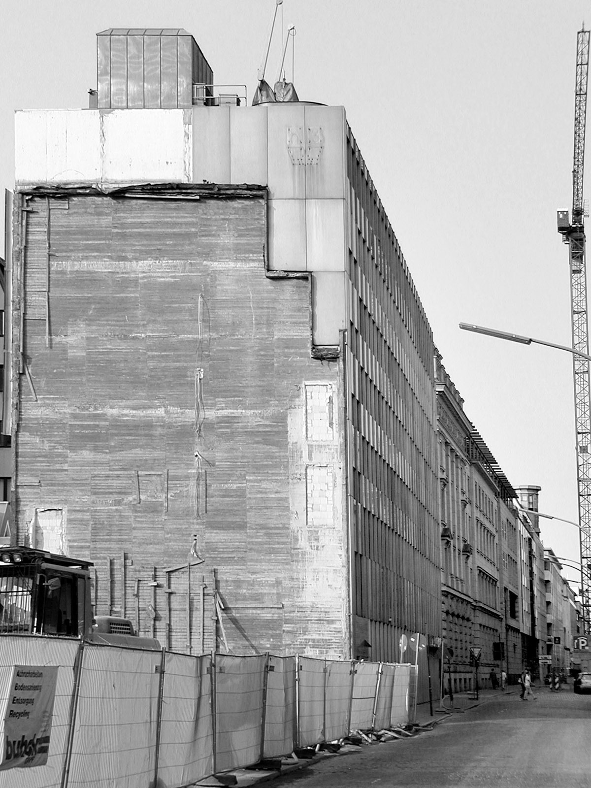 Archillect ID 375646