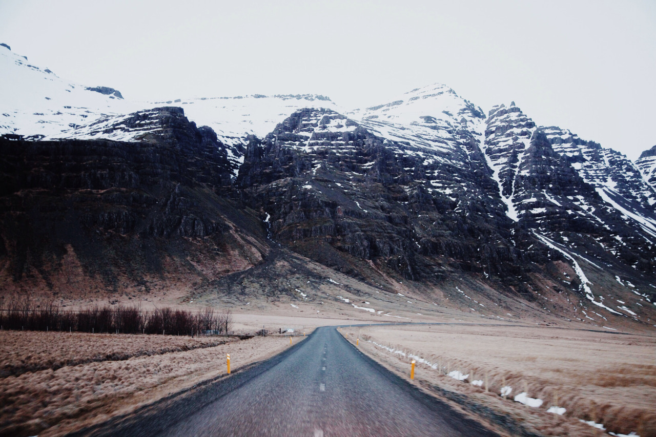 Archillect ID 375716