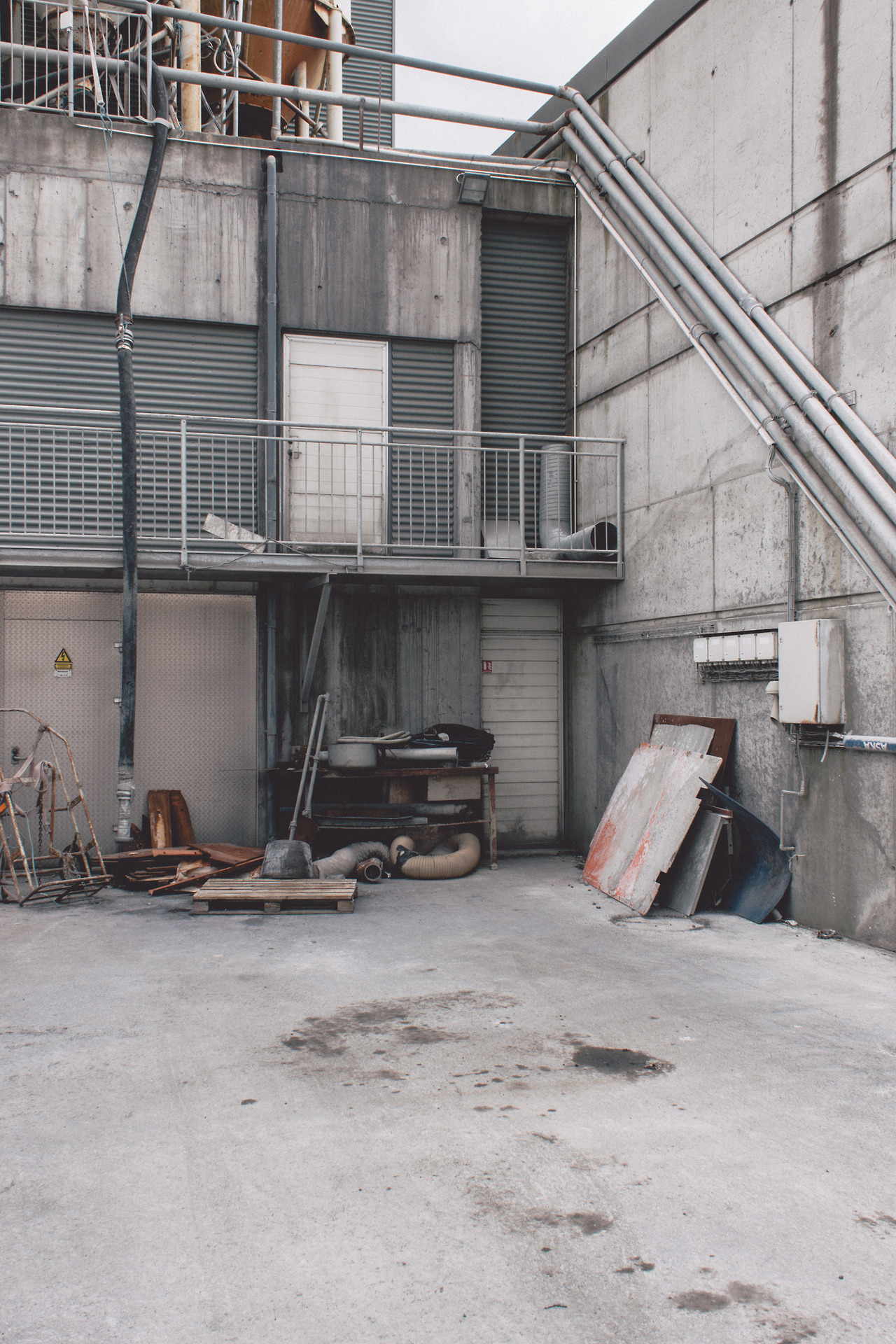 Archillect ID 375724