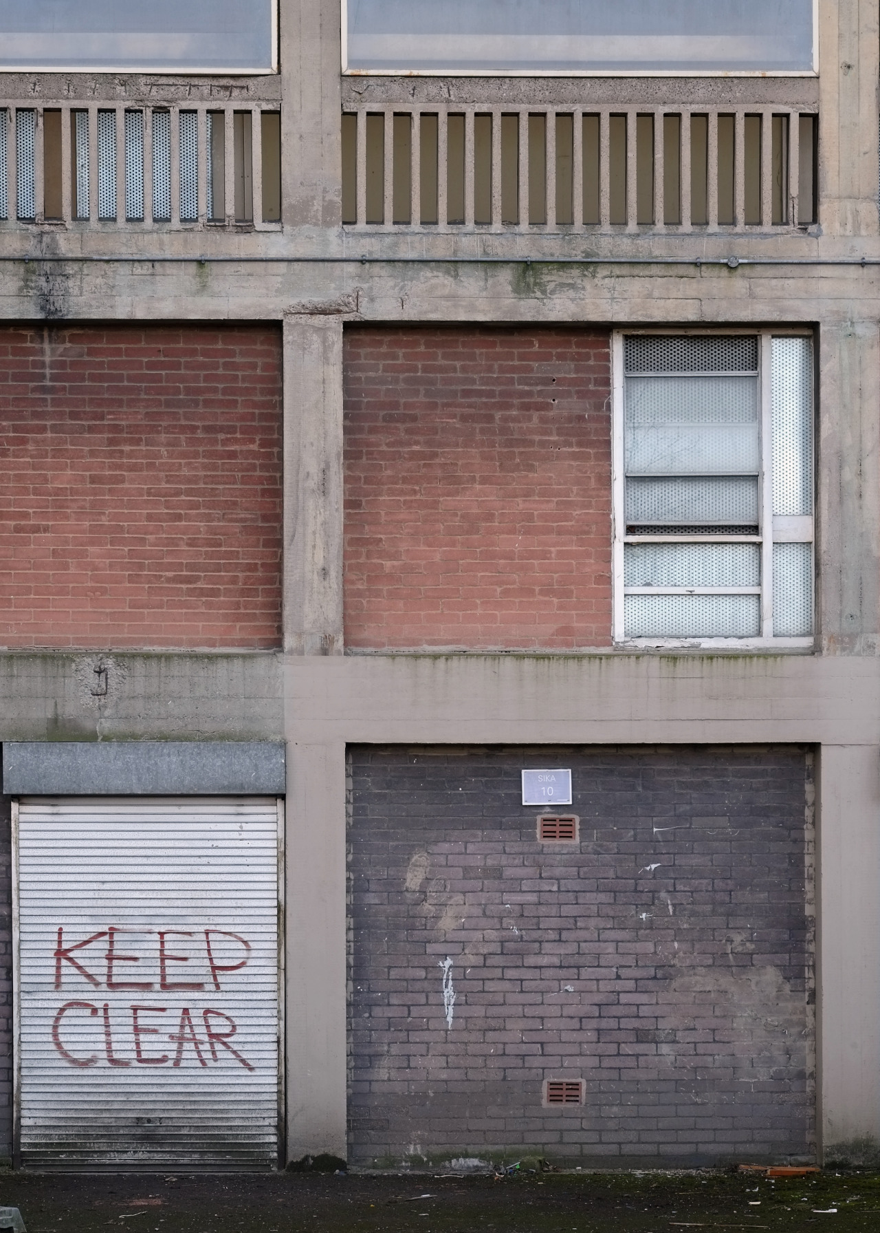 Archillect ID 375743