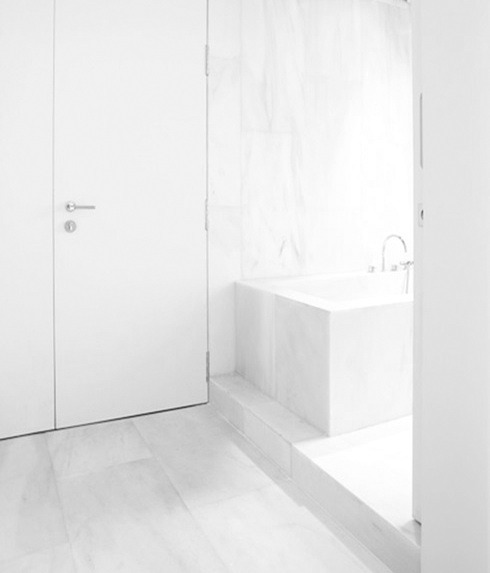 Archillect ID 375779