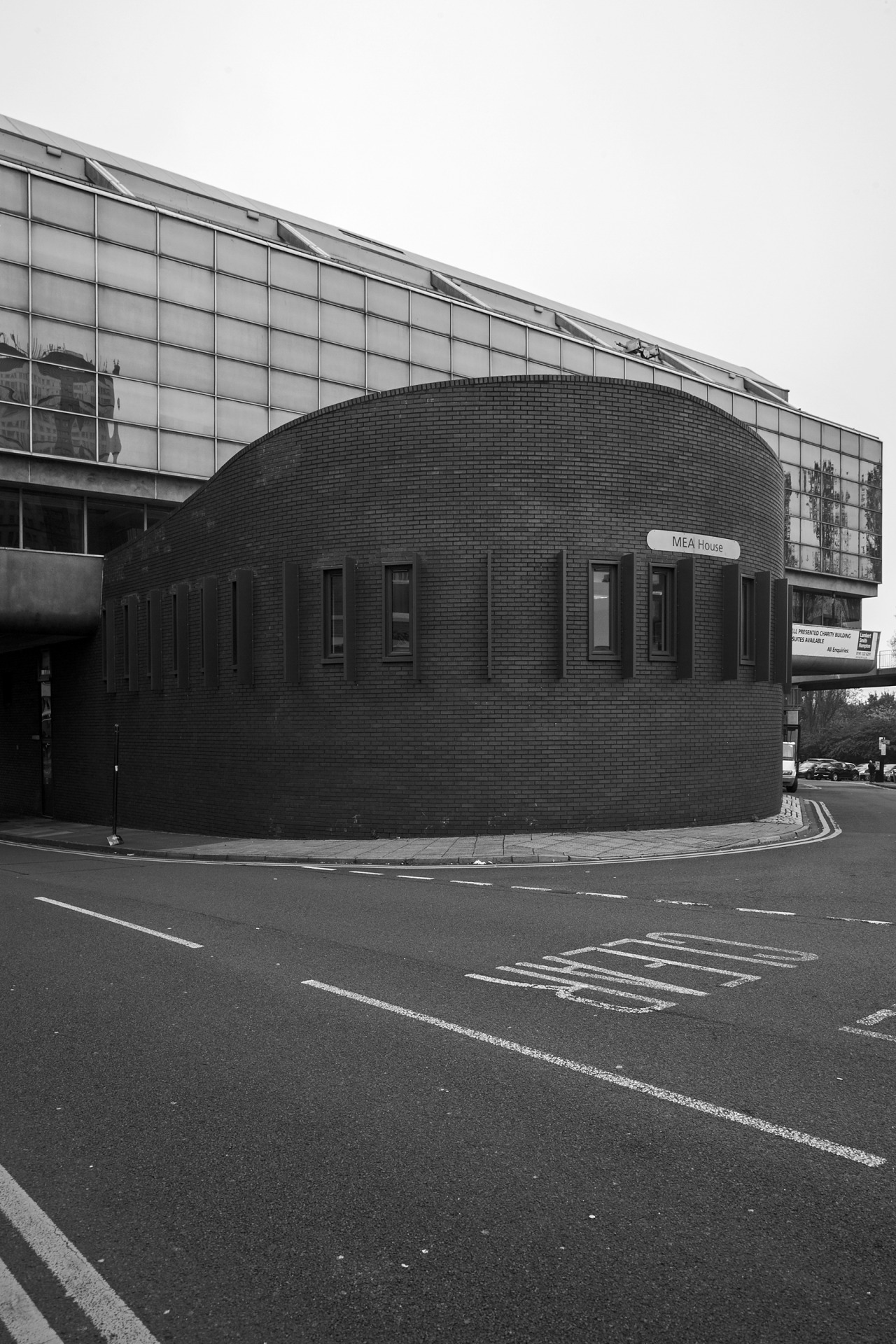 Archillect ID 375887