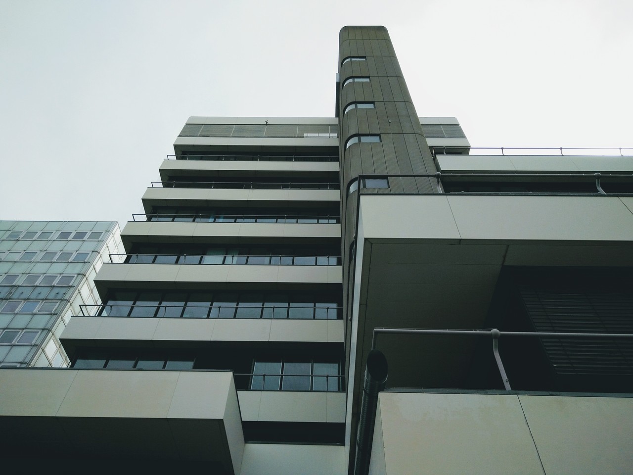 Archillect ID 375890