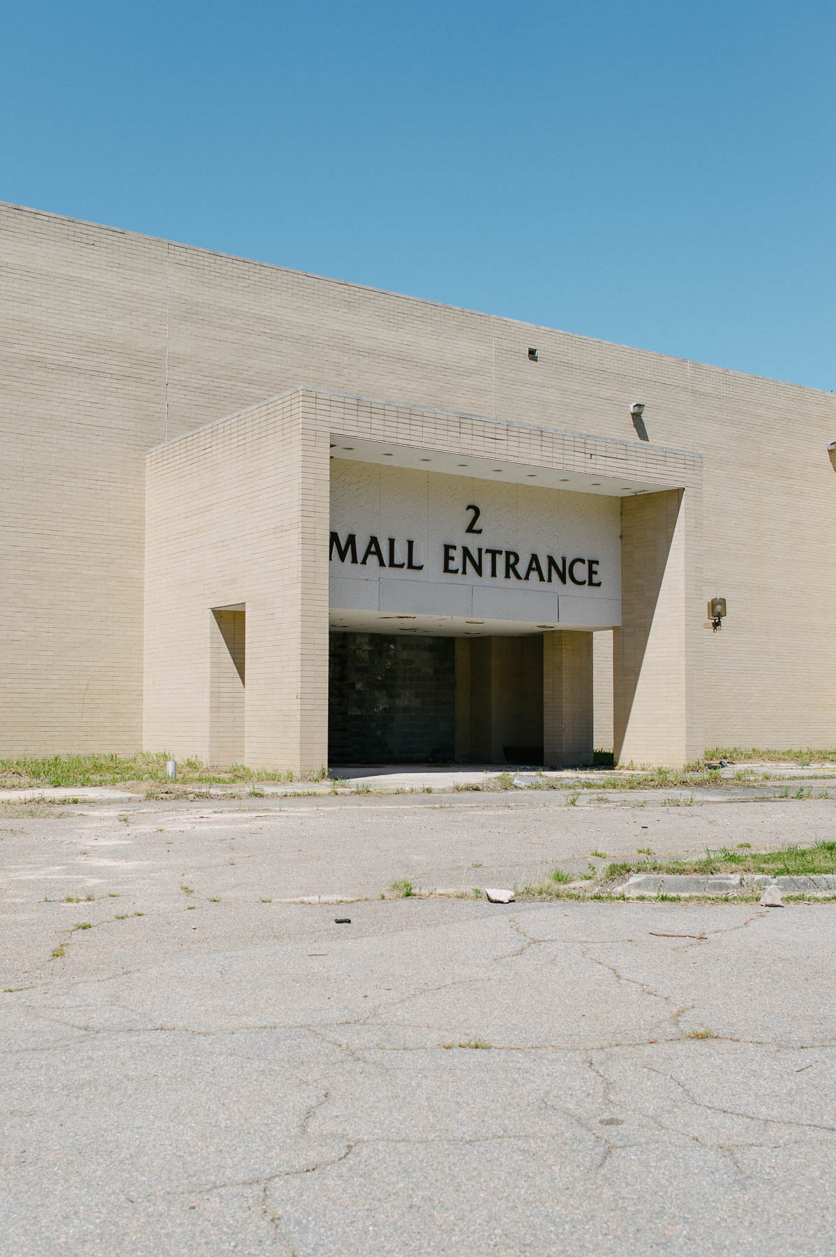 Archillect ID 375898