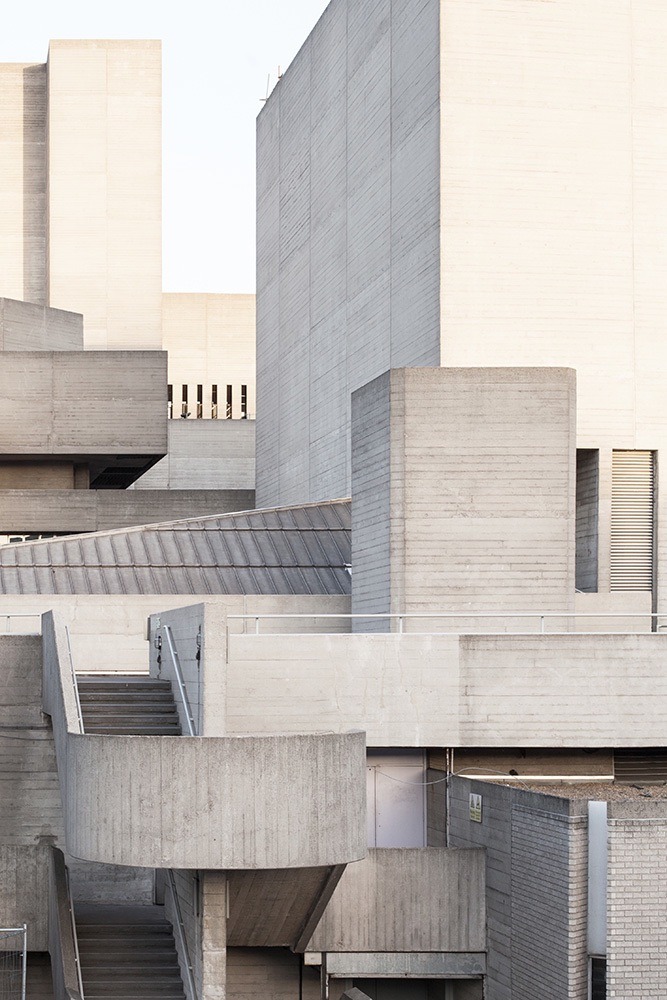 Archillect ID 375943