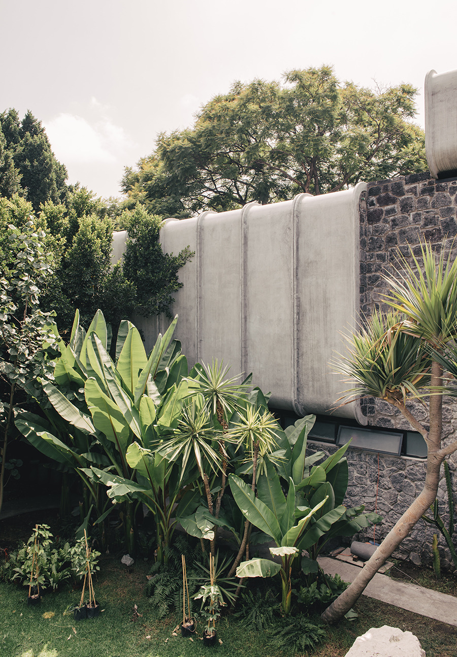 Archillect ID 375971