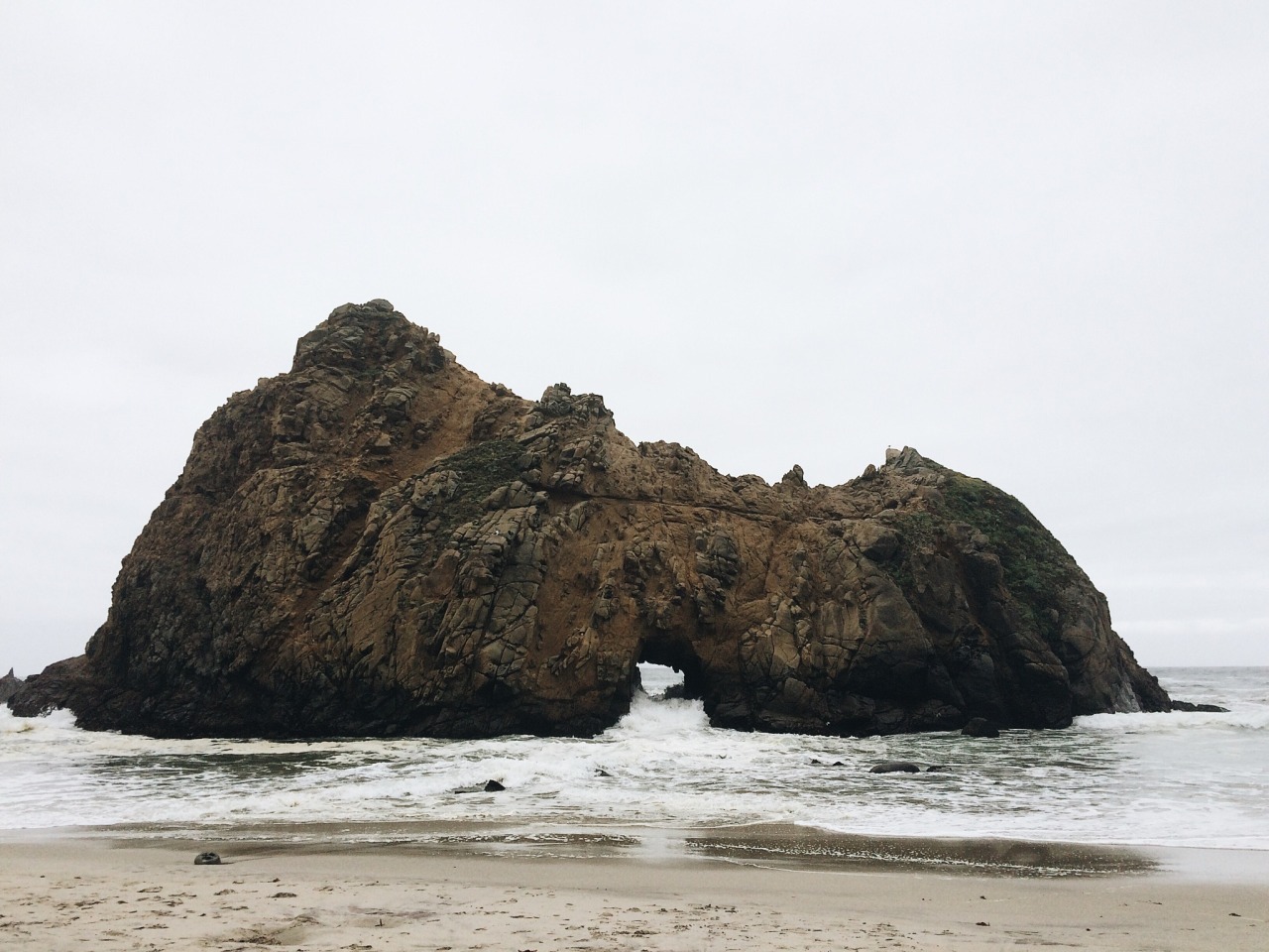 Archillect ID 375977