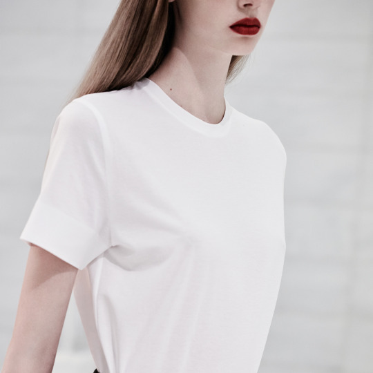 Archillect ID 376007