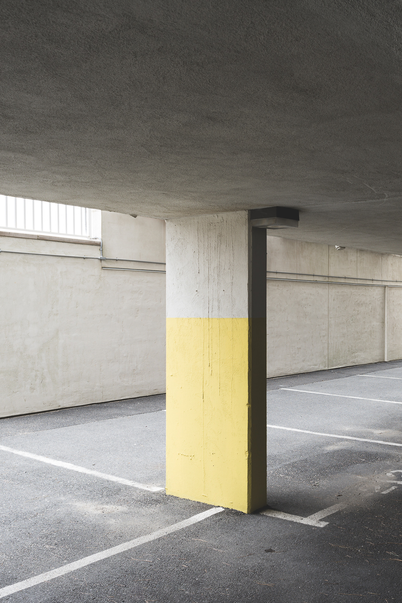 Archillect ID 376010