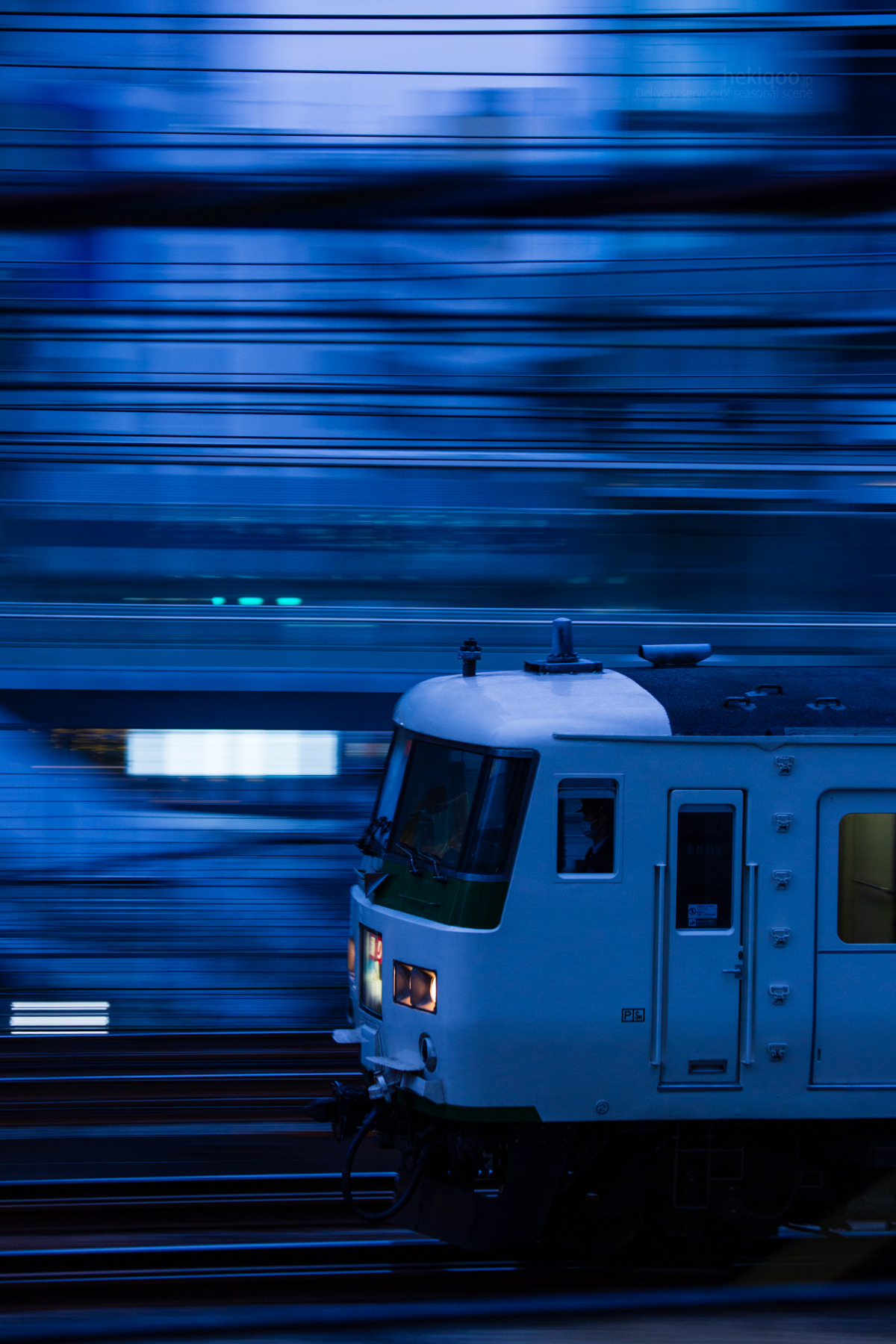 Archillect ID 376016