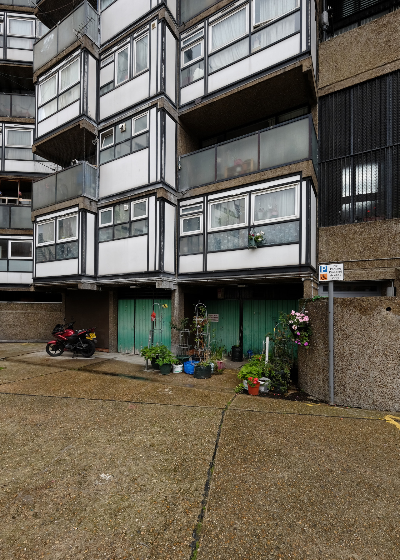 Archillect ID 376067