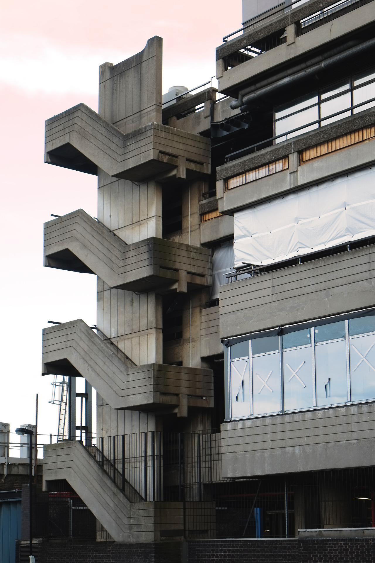 Archillect ID 376081