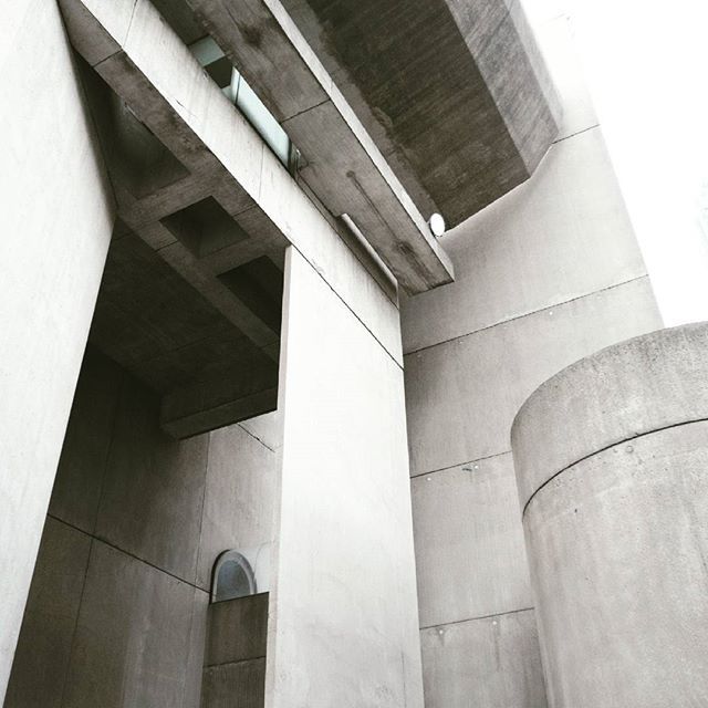 Archillect ID 376162