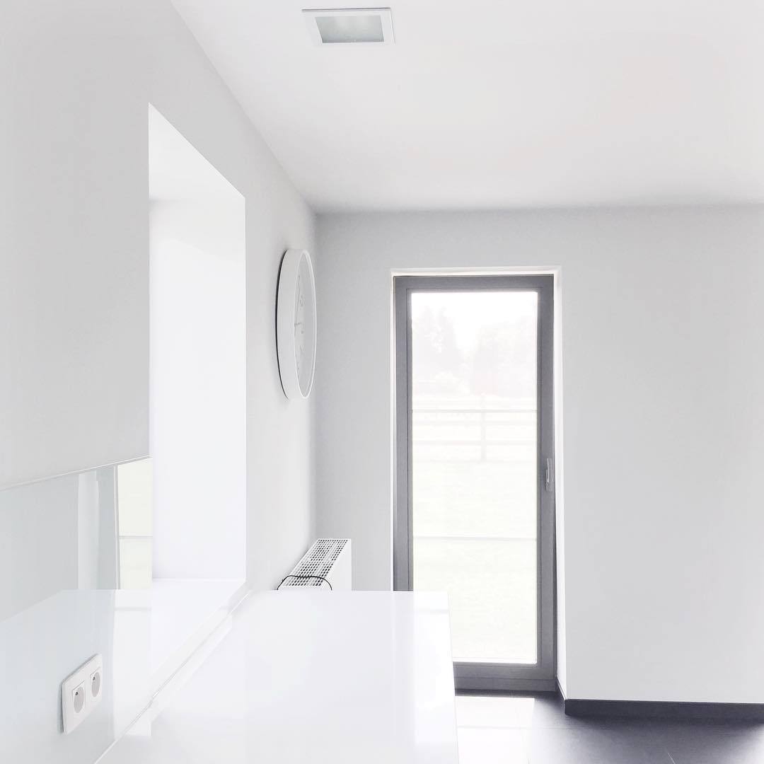 Archillect ID 376206