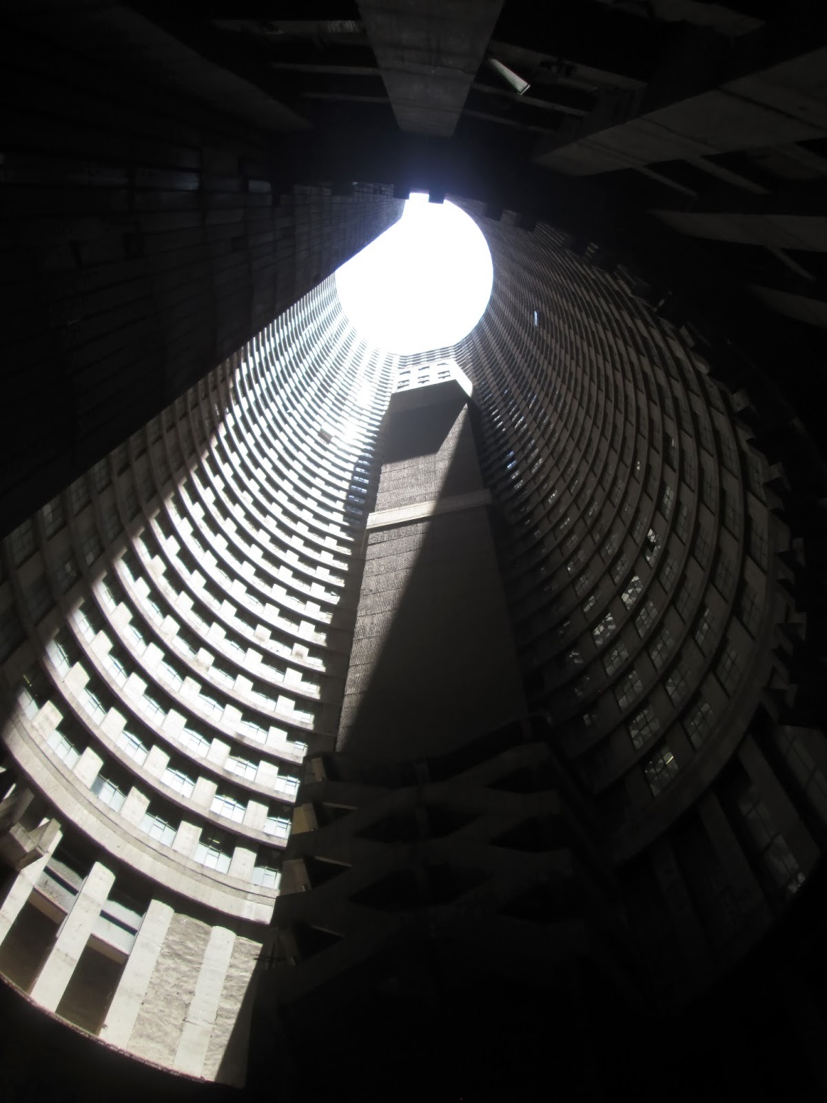 Archillect ID 376255