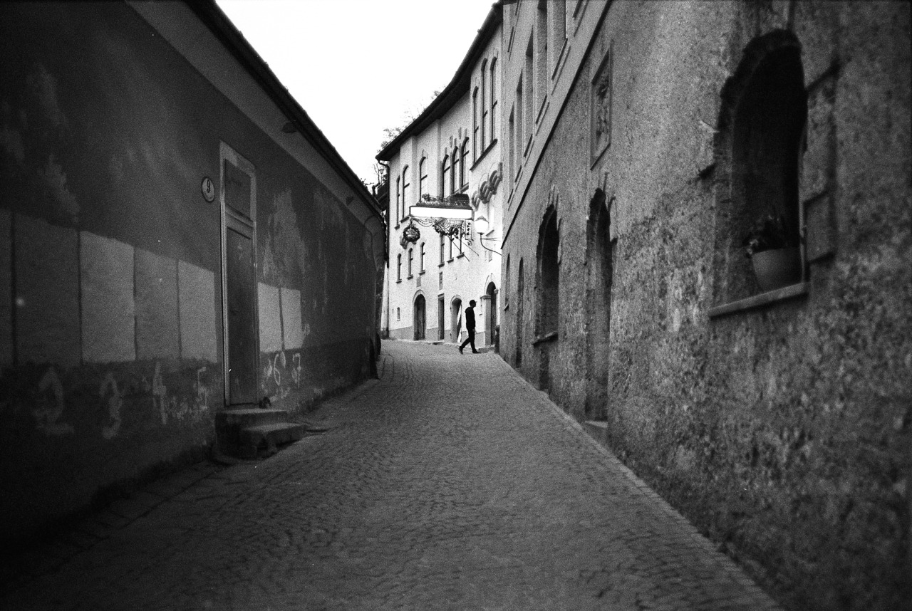 Archillect ID 376276