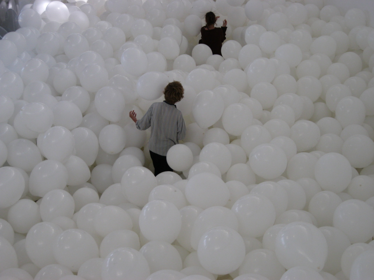 Archillect ID 376299