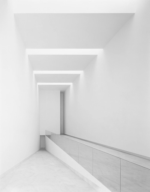 Archillect ID 376311