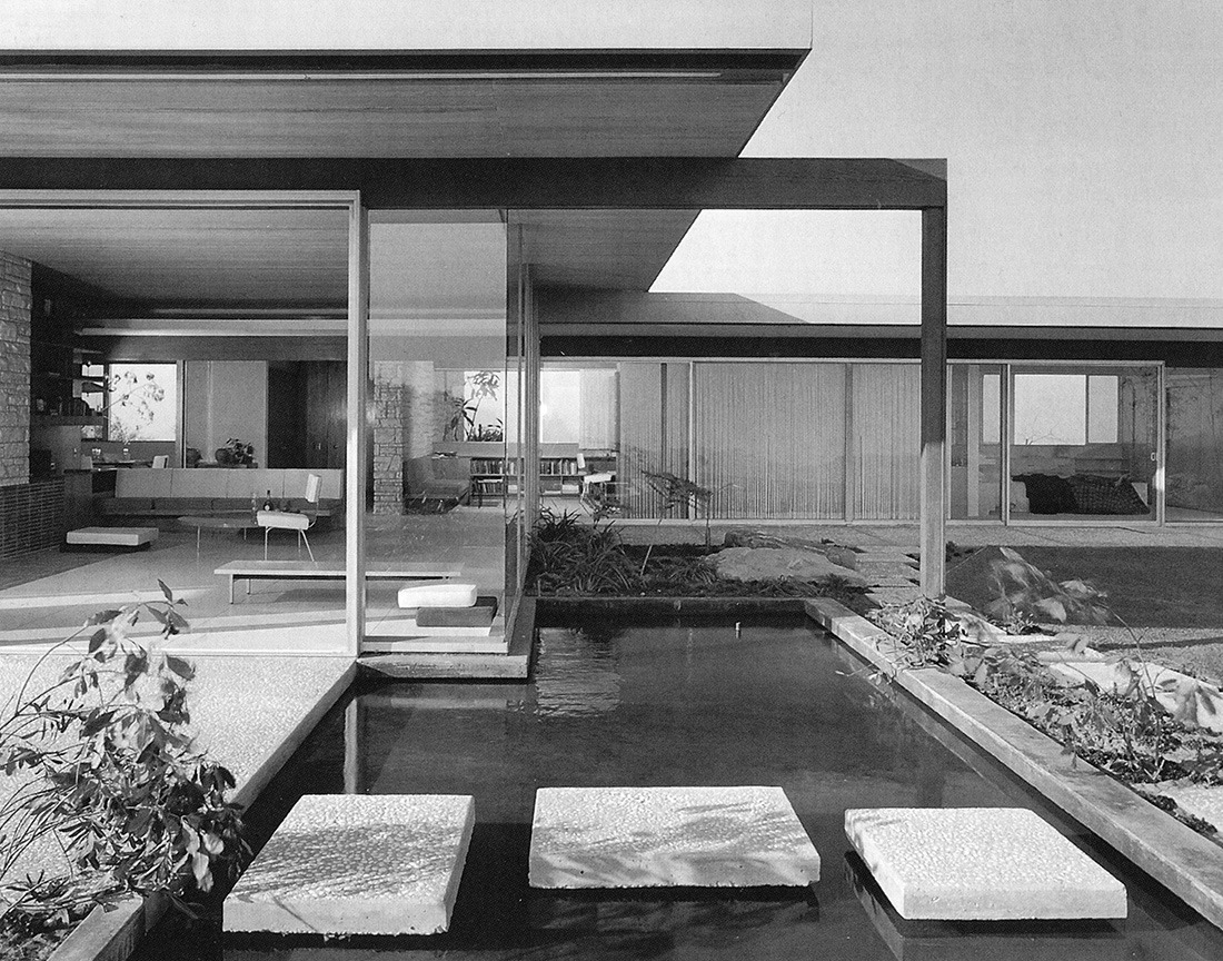 Archillect ID 376342