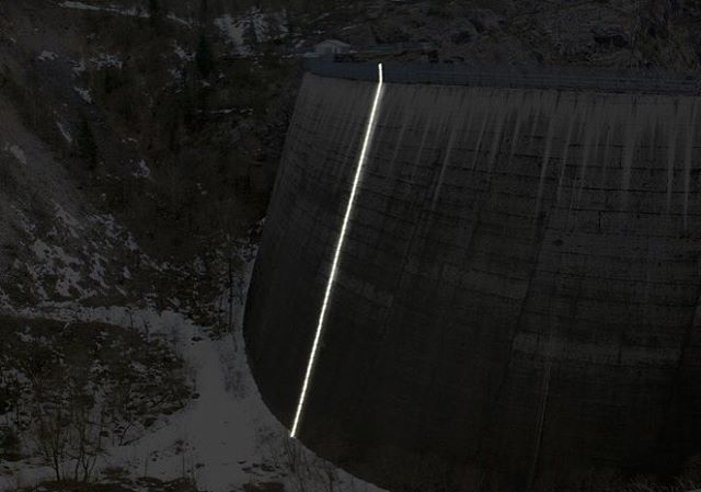 Archillect ID 376455