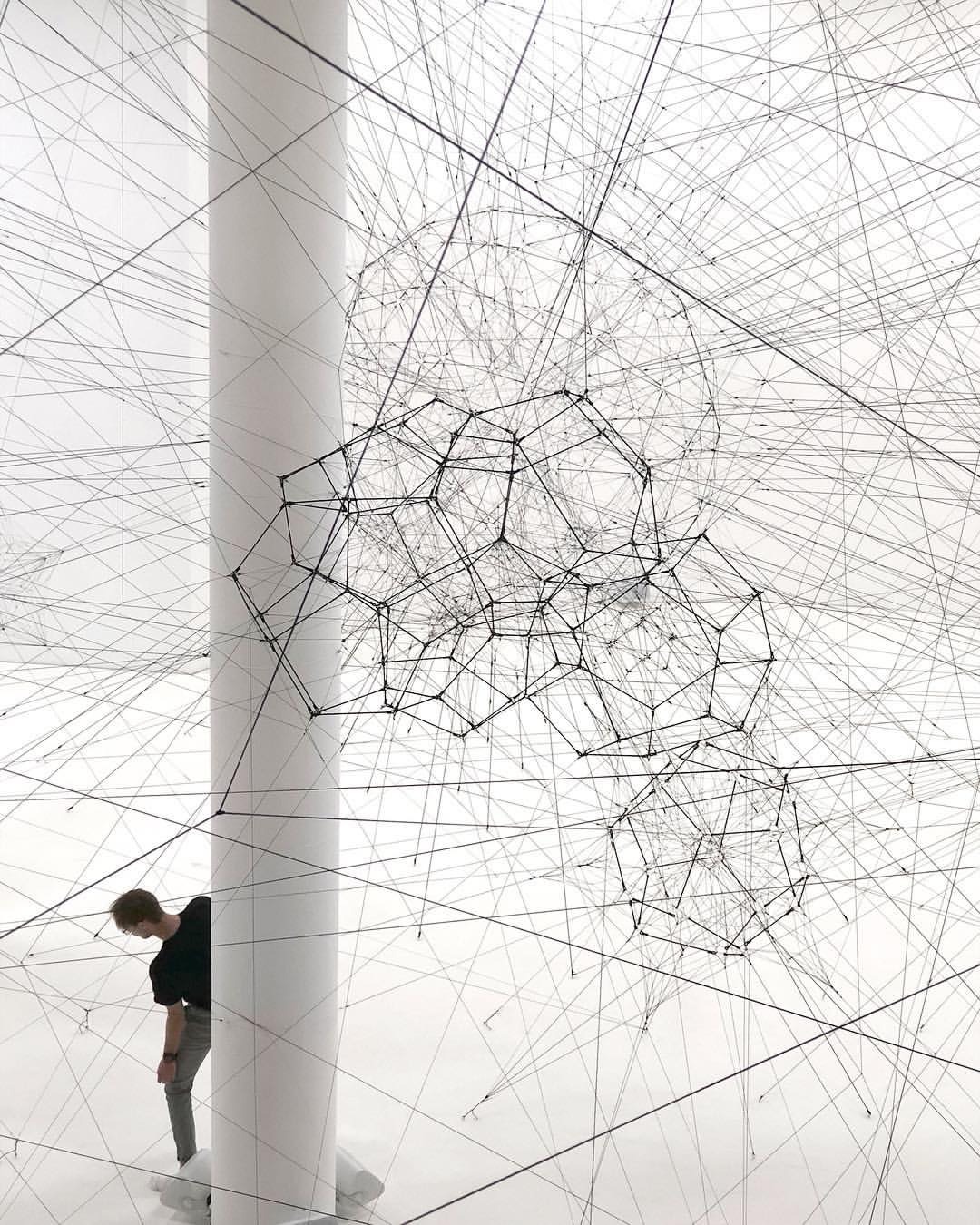 Archillect ID 376462