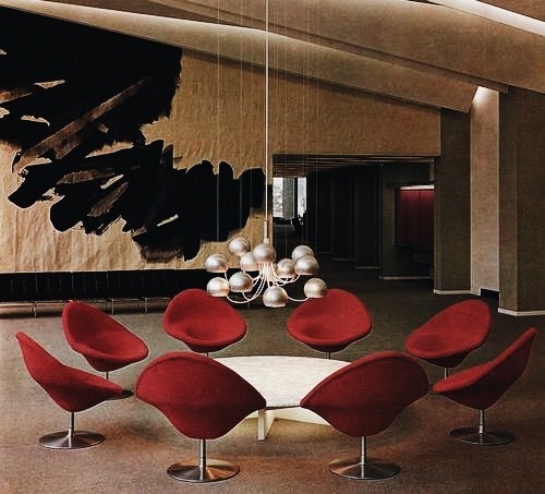 Archillect ID 376513