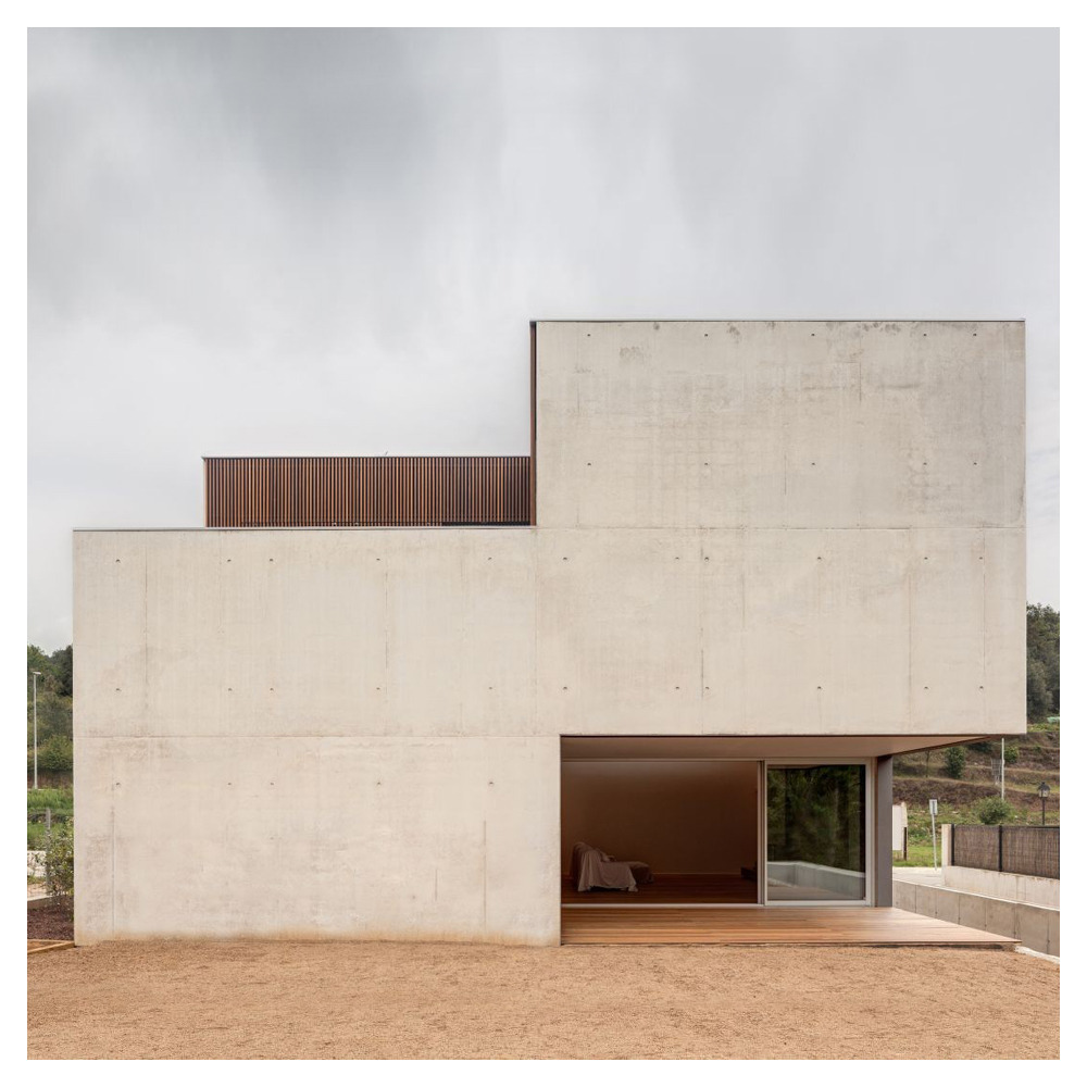 Archillect ID 376523