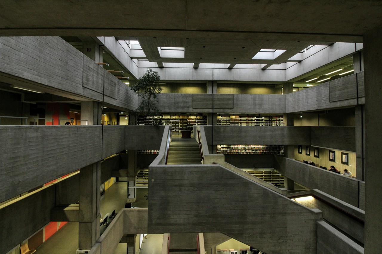 Archillect ID 376714