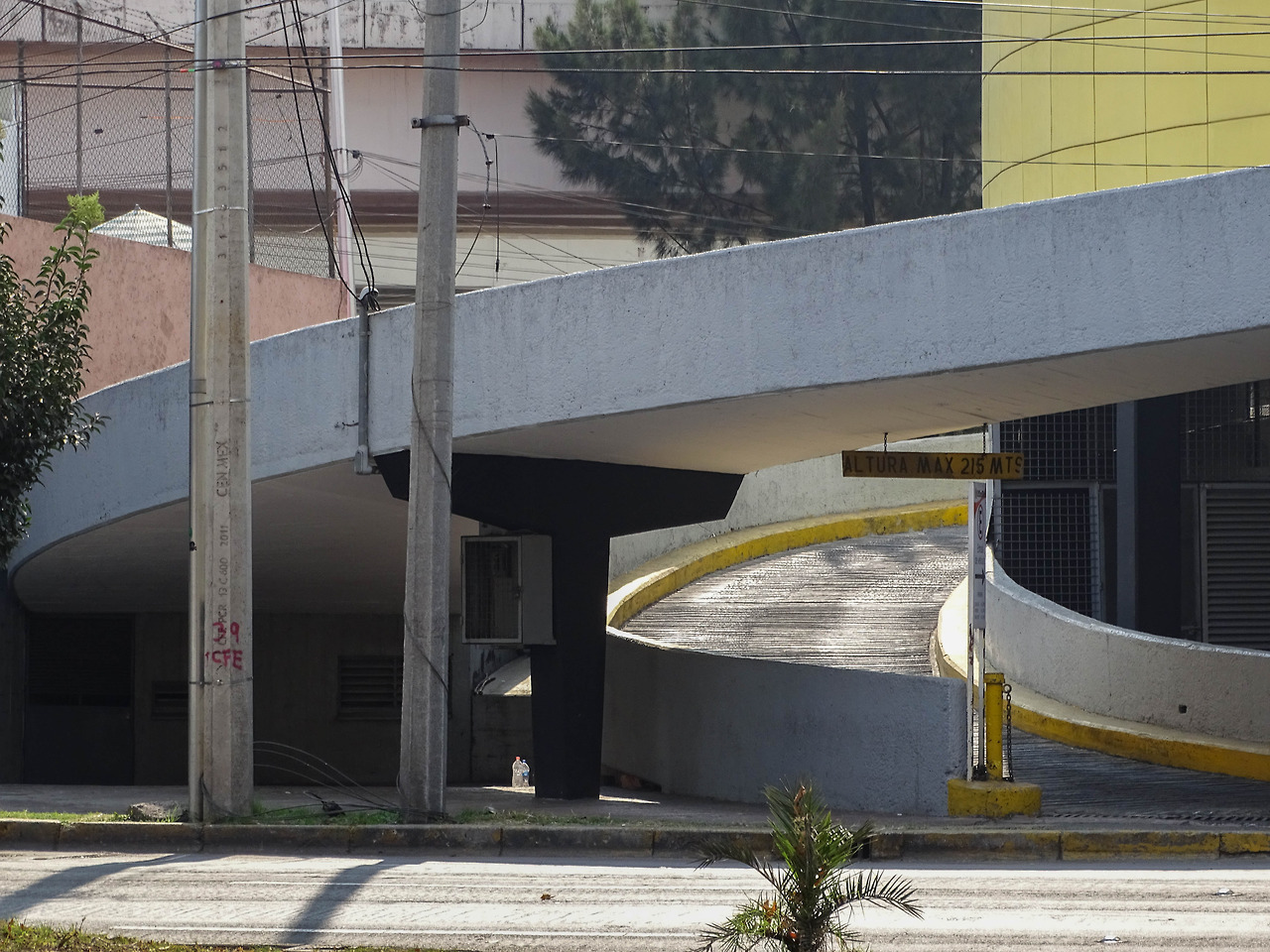 Archillect ID 376715