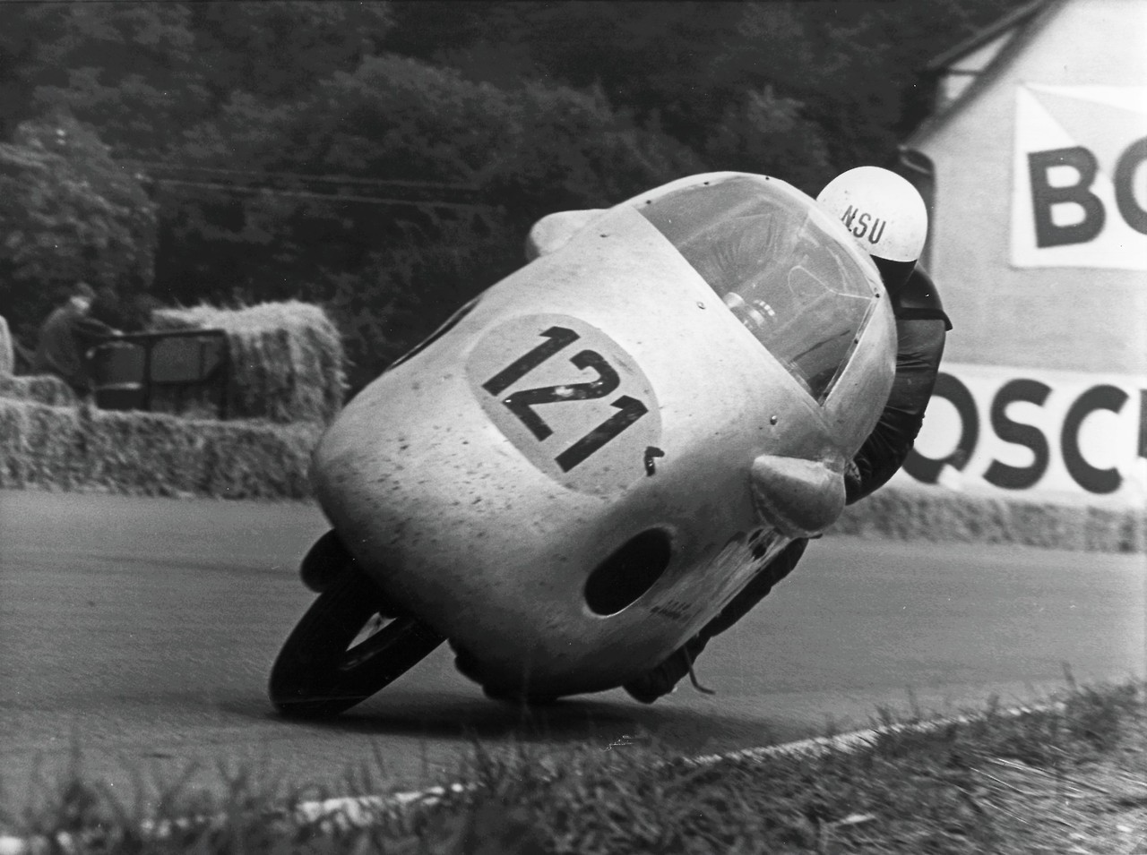 Archillect ID 376719