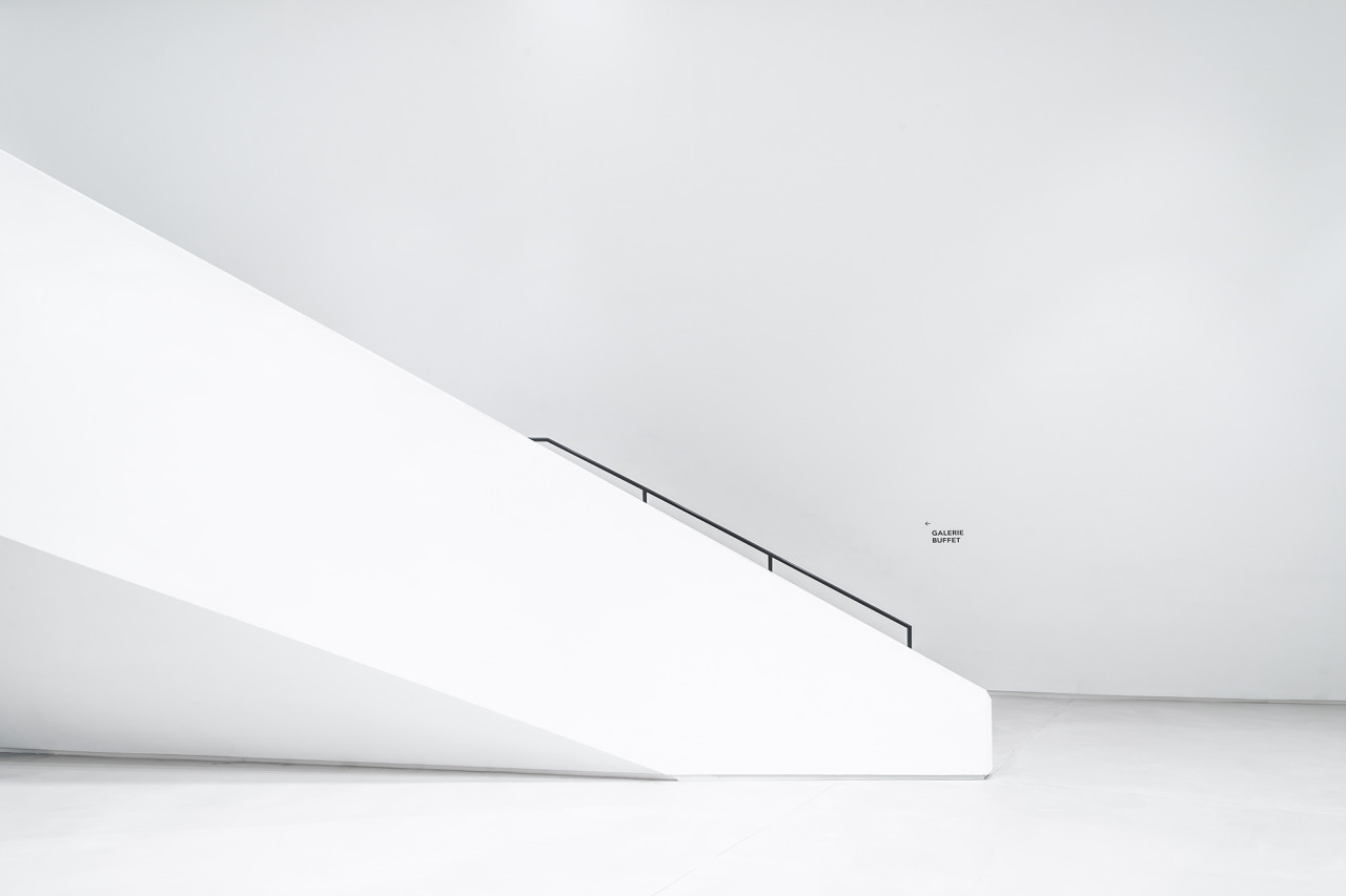 Archillect ID 376749