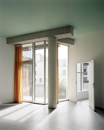 Archillect ID 376758