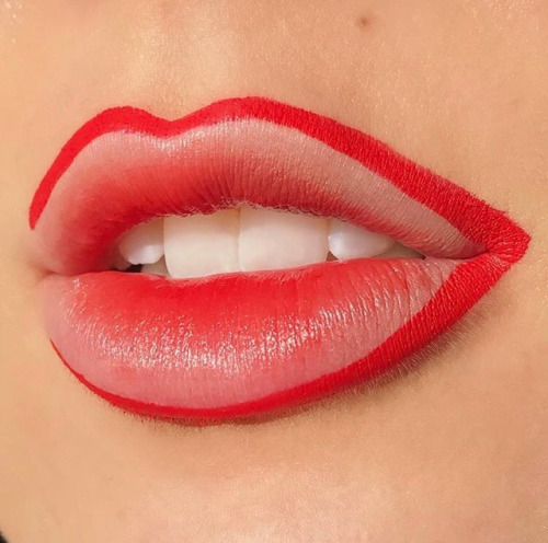 Archillect ID 376772