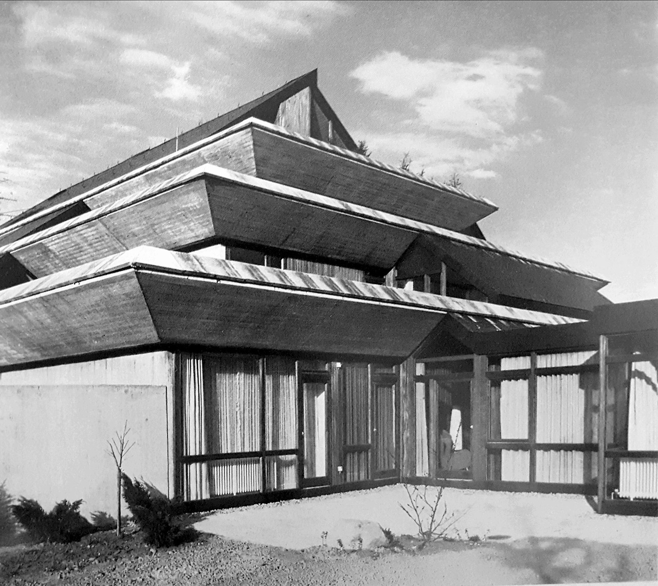 Archillect ID 376777