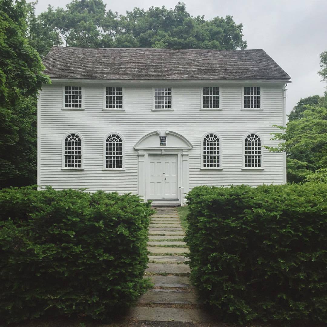 Archillect ID 376779