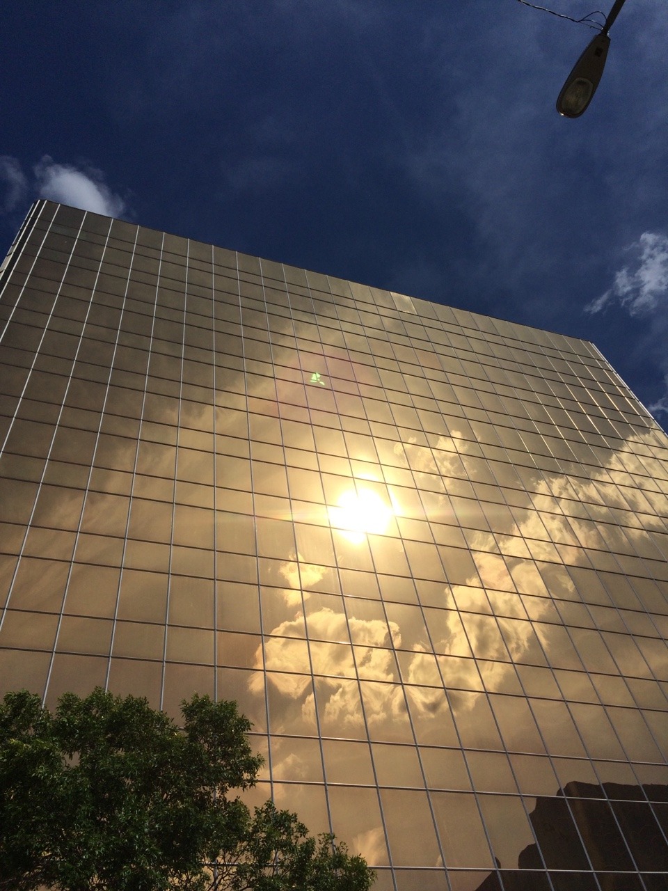 Archillect ID 376788