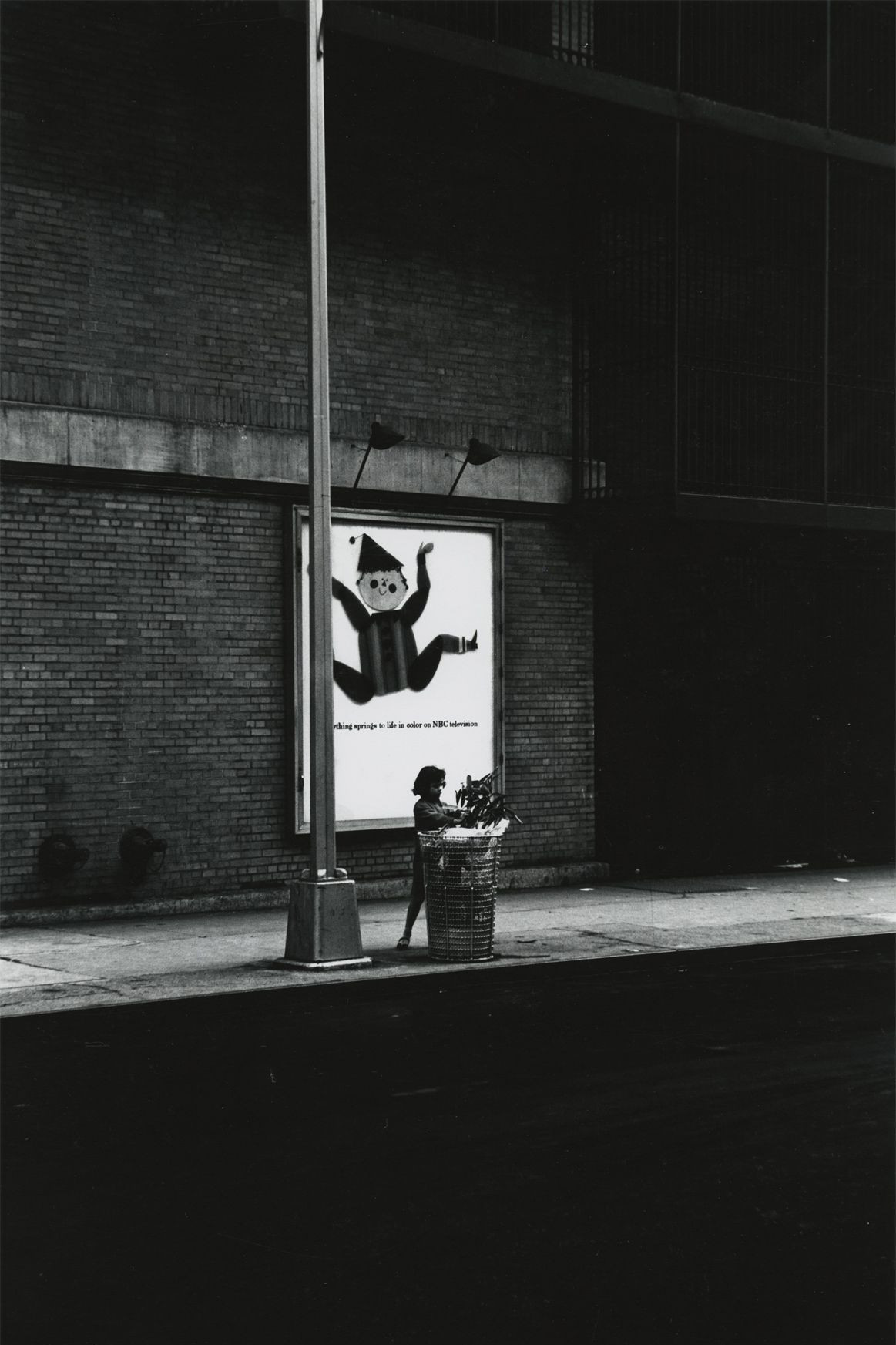 Archillect ID 376972