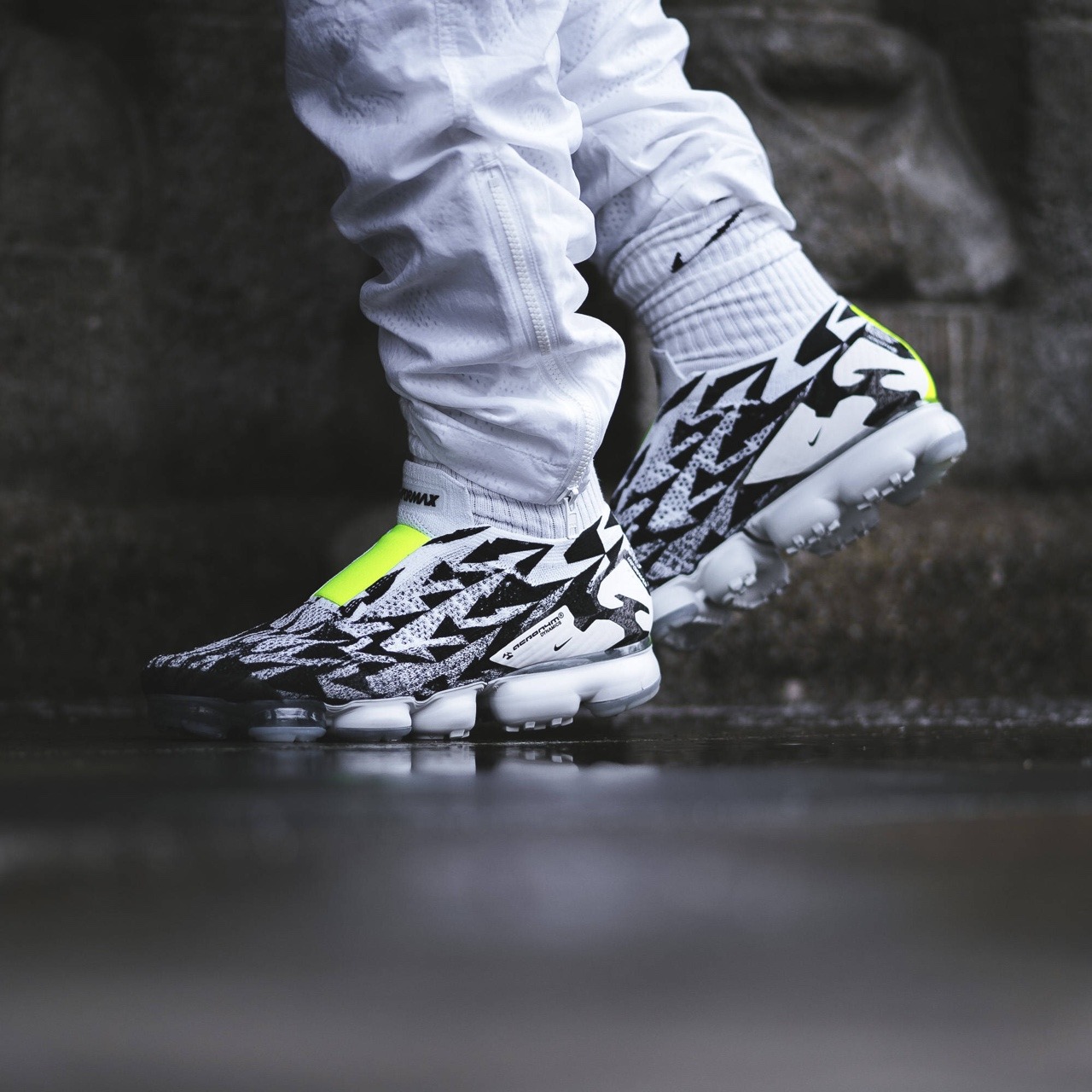 Archillect ID 377150